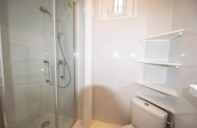 Long-term rental 2-room apartment, 30 m², 18th arrondissement, Paris, France