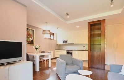 Long-term rental of a 3-room apartment, 63 m², in Bronowice district, Kraków, Poland