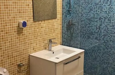 Долгосрочная аренда квартиры 2-комнатной, 55 м², Констанца, Румыния