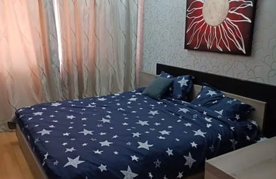 Alquiler a largo plazo de piso de 3 habitaciones, 100 m², Constanza, Rumanía