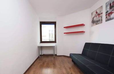 Long-term rental of a 2-room apartment, 43 m², in the Przedmieście Oławskie district, Wrocław, Poland
