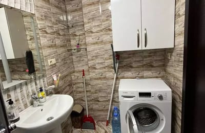 Langzeitmiete einer 1+1-Wohnung mit 60 m², Batumi, Georgien