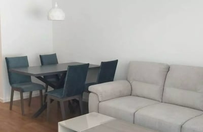 Alquiler a largo plazo de apartamento de 3 habitaciones 70 m² en Vračar, Belgrado, Serbia