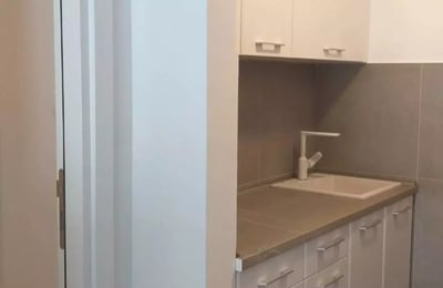 Alquiler a largo plazo de apartamento de 3 habitaciones 70 m² en Vračar, Belgrado, Serbia