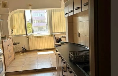 Долгосрочная аренда 3-комнатных апартаментов 75 м², Констанца, Румыния