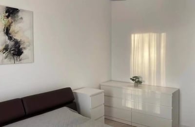 Длительная аренда 2-х комнатных апартаментов 77 м² в Констанце, Румыния