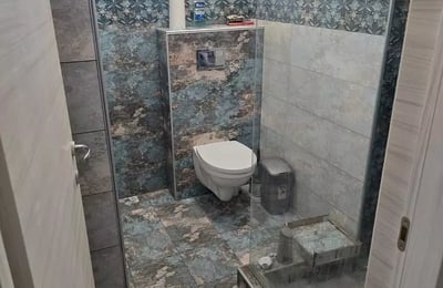 Alquiler a largo plazo de apartamento dúplex de 2 habitaciones 75 m² en Constanza, Rumanía