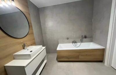 Long-term rental of 4-room apartment 98 m² in Kraków, Poland
