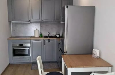 Long-term rental of 2-room apartment 38 m² in Grabiszyn, Wrocław, Poland