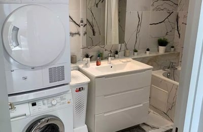 Long-term rental of 4-room apartment 91 m² in the 15th arrondissement, Paris, France