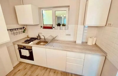 Аренда на длительный срок 2-х комнатных апартаментов 55 м² в Констанце, Румыния