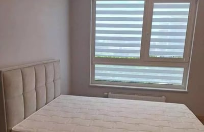 Long-term rental of 4-room apartment 78 m² in central Kraków, Poland