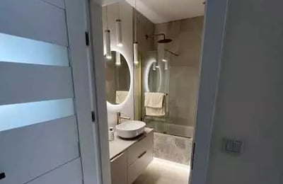 Long-term rental of 2-room apartment 41 m² near Lake Bagry, Kraków, Poland