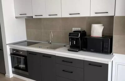 Alquiler a largo plazo de apartamento de 2 habitaciones, 46 m², Constanza, Rumanía