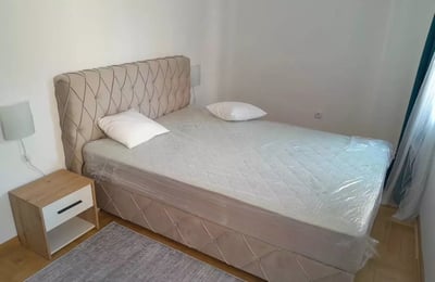 Alquiler a largo plazo de piso de 3 habitaciones 90 m², Belgrado, Serbia