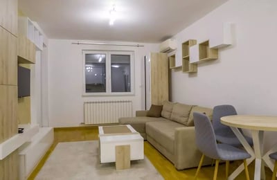 Location longue durée d’un appartement 2 pièces 40 m², Zvezdara, Belgrade, Serbie