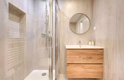 Long-term rental of 30 m² studio in Paris 11th district, France