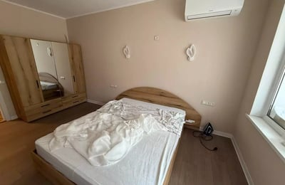 Langfristige Vermietung einer 3-Zimmer-Wohnung in Nizhniy Briz, Varna, Bulgarien