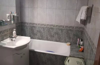 Location longue durée d’un appartement 2 pièces de 56 m² à Tomis III, Constanța, Roumanie
