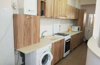 Langfristige Vermietung einer 100 m² großen Wohnung im Viertel Faleza Nord, Constanța, Rumänien