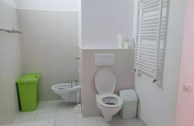 Langfristige Vermietung einer 100 m² großen Wohnung im Viertel Faleza Nord, Constanța, Rumänien