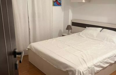 Alquiler a largo plazo de apartamento de 55 m² en la zona Casa de Cultură, Constanza, Rumanía