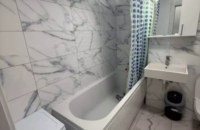 Location longue durée d’un appartement 2 pièces 65 m², Constanța, Roumanie