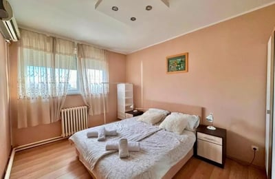 Langzeitmiete einer 3-Zimmer-Wohnung 65 m² — Stadtzentrum, Belgrad, Serbien