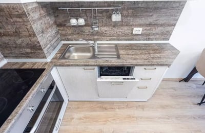 Langzeitmiete einer 2-Zimmer-Wohnung — Briz, Varna, Bulgarien