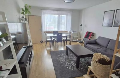 Langfristige Miete einer 4-Zimmer-Wohnung 100 m² in Bratislava, Slowakei