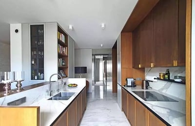 Location longue durée d’un appartement 4 pièces de 109 m² dans le quartier Mokotów, Varsovie, Pologne