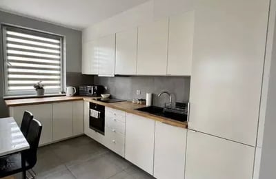 Долгосрочная аренда 3-комнатной квартиры 56 м² в районе Prądnik Biały, Краков, Польша