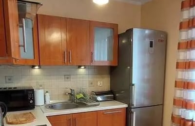Langzeitmiete: 2-Zimmer-Wohnung, 52 m² im Stadtteil Gaj, Breslau, Polen