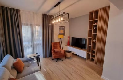 Долгосрочная аренда квартиры с 2 спальнями 100 м² в центре, Варна, Болгария