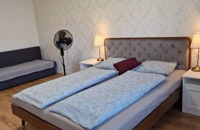 Langzeitmiete: 3-Zimmer-Wohnung 90 m² in Stare Mesto, Bratislava, Slowakei