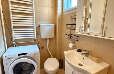 Location longue durée : appartement 2 pièces 72 m² dans le quartier Dedinje, Belgrade, Serbie
