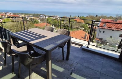 Langzeitmiete: geräumige 3-Zimmer-Wohnung in einer Premiumanlage — Trakata, Varna, Bulgarien