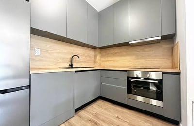 Долгосрочная аренда 2-комнатной квартиры в районе Tractorul Coresi, Брашов, Румыния