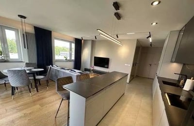 Long-term rent of 2-room apartment 60 m², Kraków, Poland