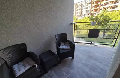 Alquiler a largo plazo de piso de 2 habitaciones y 41 m² en el barrio Zvezdara, Belgrado, Serbia