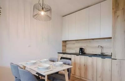 Долгосрочная аренда 2-комнатной квартиры 38 м² в районе Partynice, Вроцлав, Польша