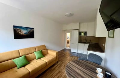 Location longue durée d’un appartement 2 pièces de 42 m² dans le quartier de Novi Beograd, Belgrade, Serbie