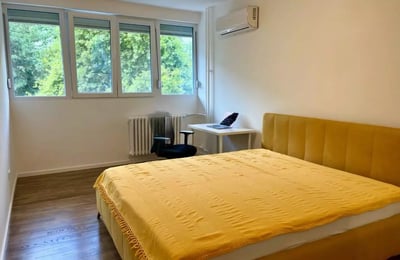 Location longue durée d’un appartement 2 pièces de 42 m² dans le quartier de Novi Beograd, Belgrade, Serbie