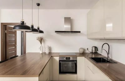 Alquiler a largo plazo de piso de 3 habitaciones 62 m² en el barrio Podgórze, Cracovia, Polonia