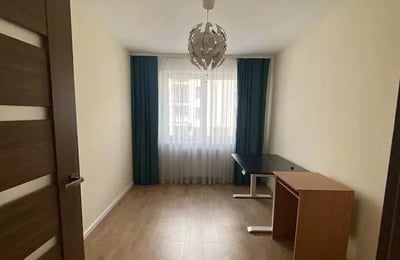 Langzeitmiete: 3-Zimmer-Wohnung 68 m² im Stadtteil Podgórze, Krakau, Polen
