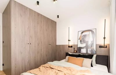 Alquiler a largo plazo de piso de 2 habitaciones 45 m² en una zona verde de Cracovia, Polonia
