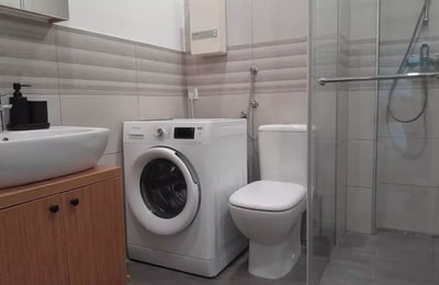 Долгосрочная аренда 3-комнатной квартиры 73 м² в районе Баново Брдо, Белград, Сербия