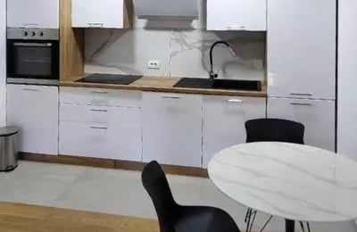 Location longue durée d’un appartement de 3 pièces 52 m², à Banovo Brdo, Belgrade, Serbie