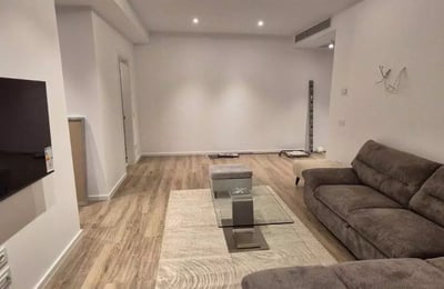 Alquiler a largo plazo de un piso de 2 habitaciones 65 m², en el distrito Tomis Plus, Constanza, Rumanía