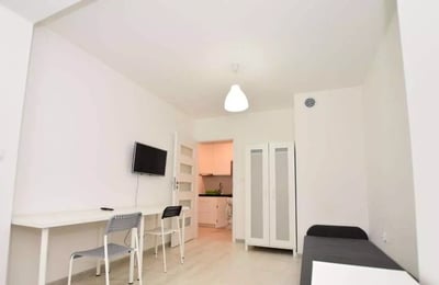 Langzeitmiete: 3-Zimmer-Wohnung 50 m², in Port Popowice, Breslau, Polen